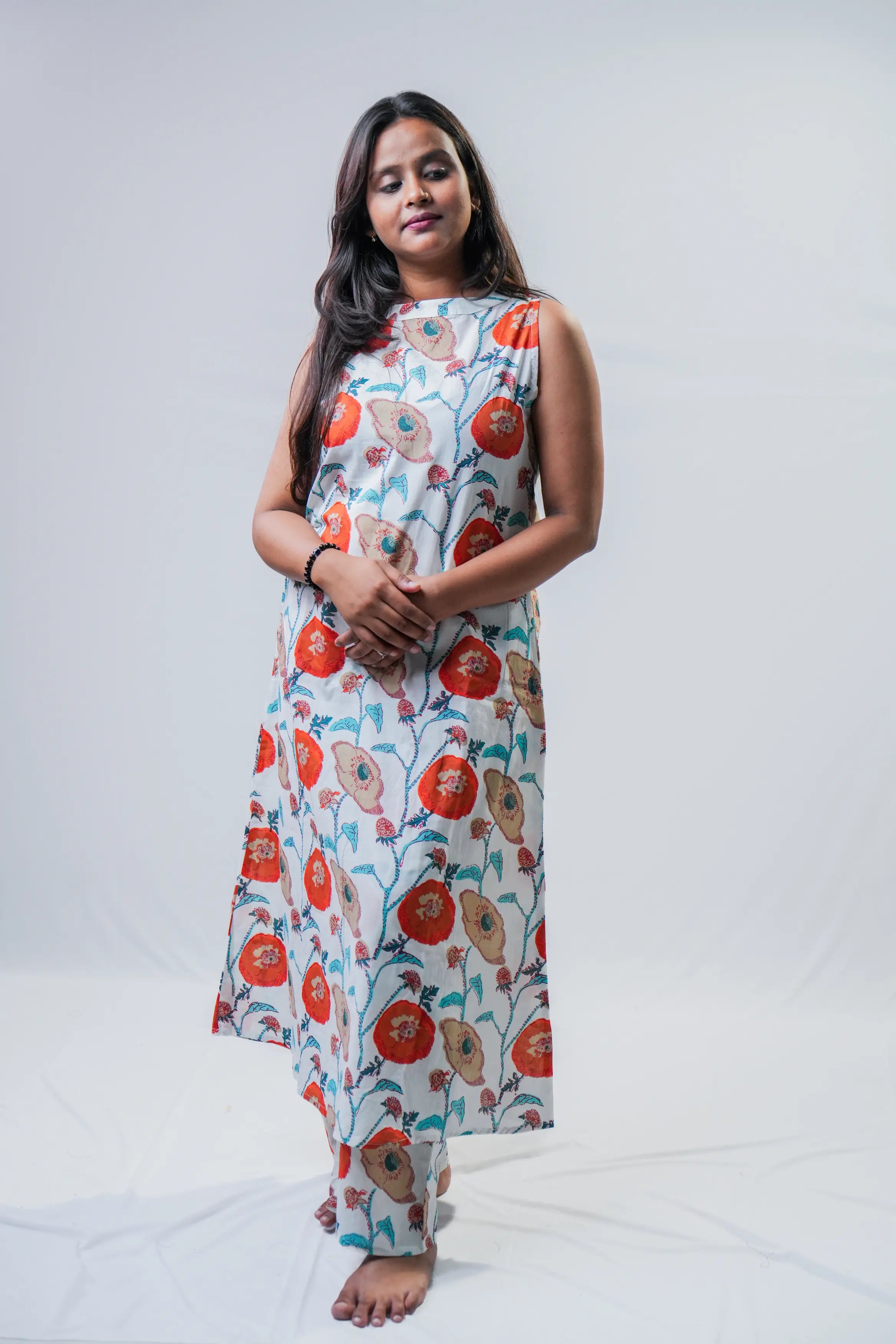 White Poppy Garden Sleeveless A-Line Kurta Set