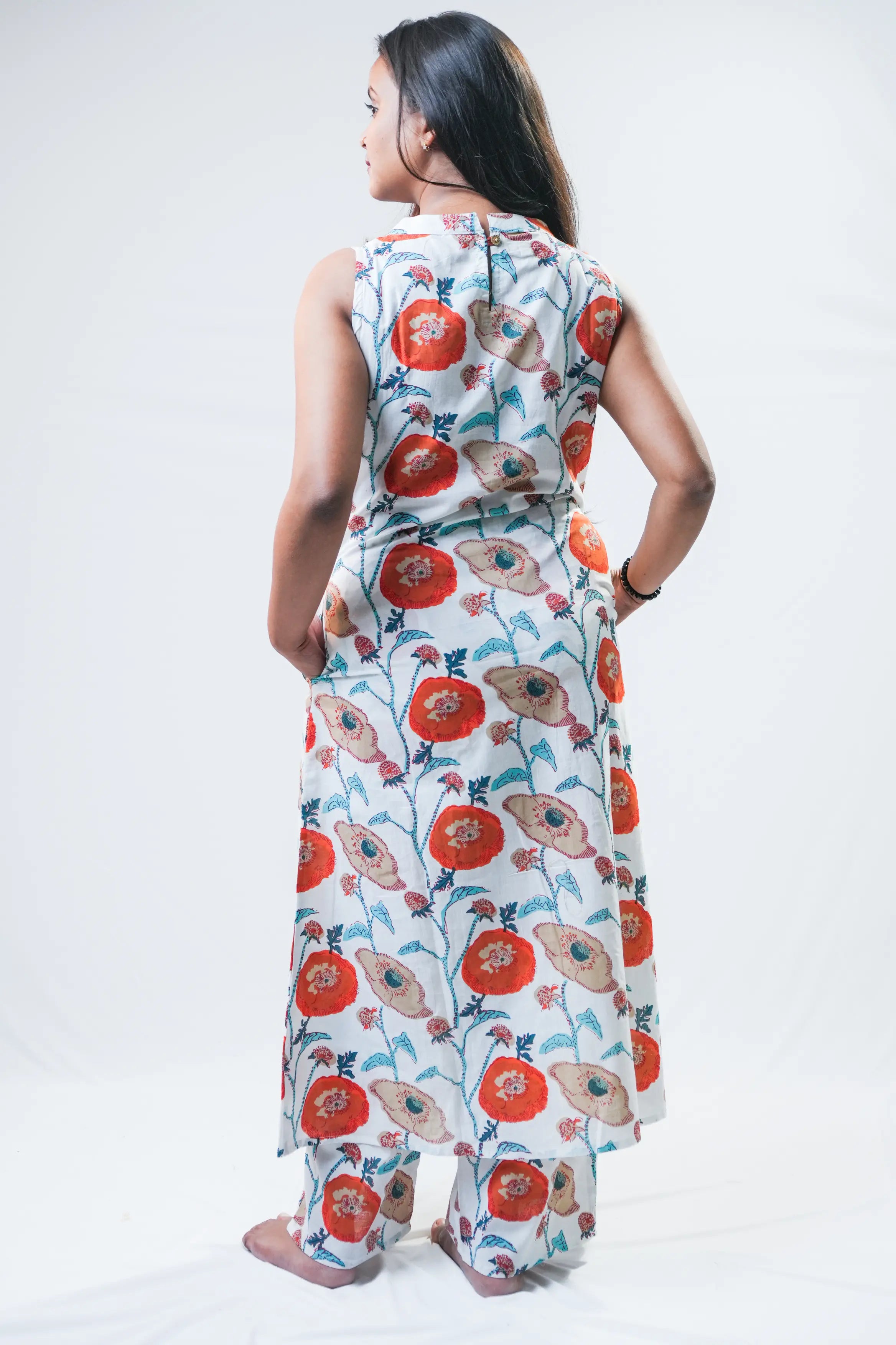 White Poppy Garden Sleeveless A-Line Kurta Set