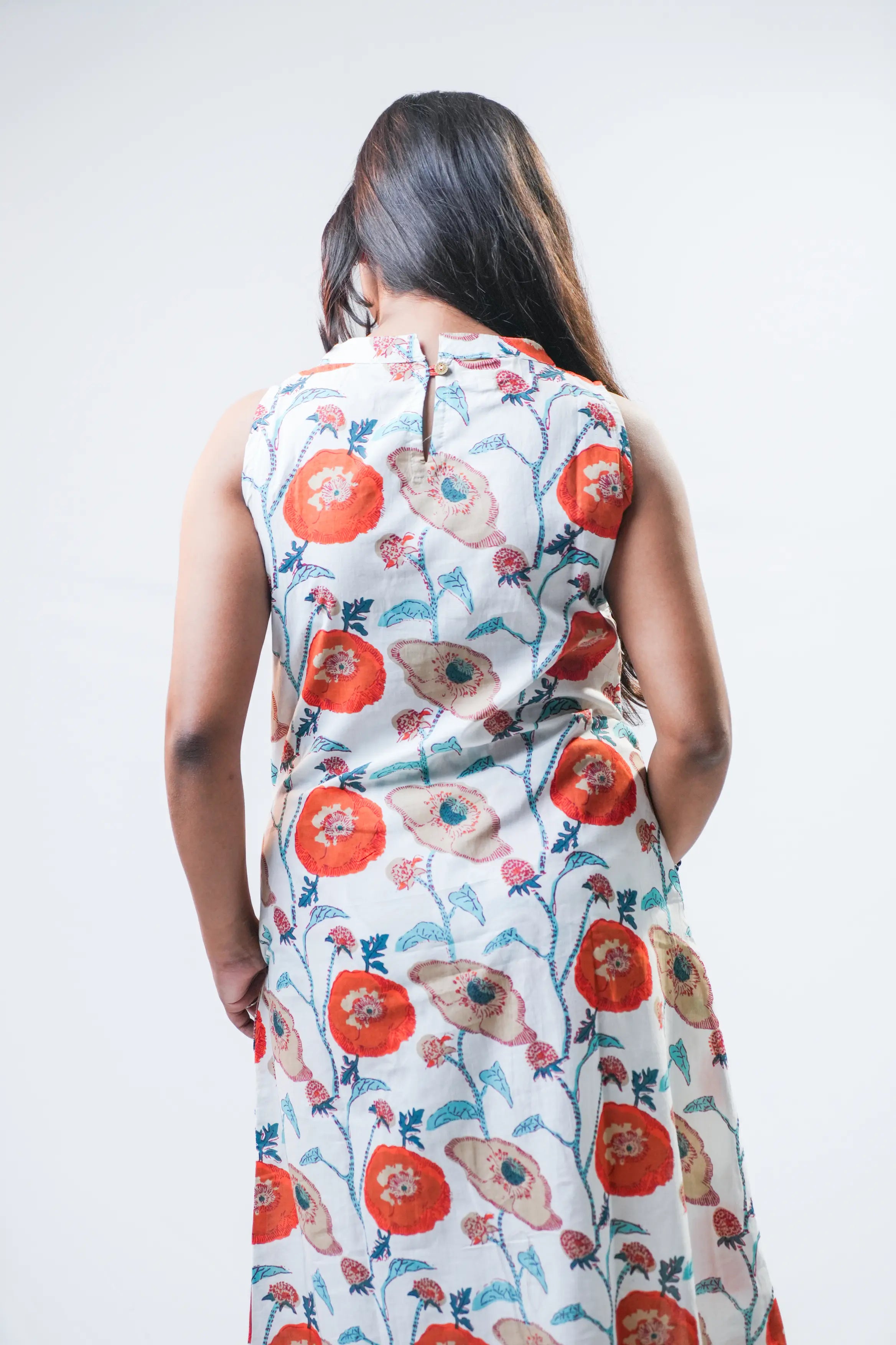 White Poppy Garden Sleeveless A-Line Kurta Set