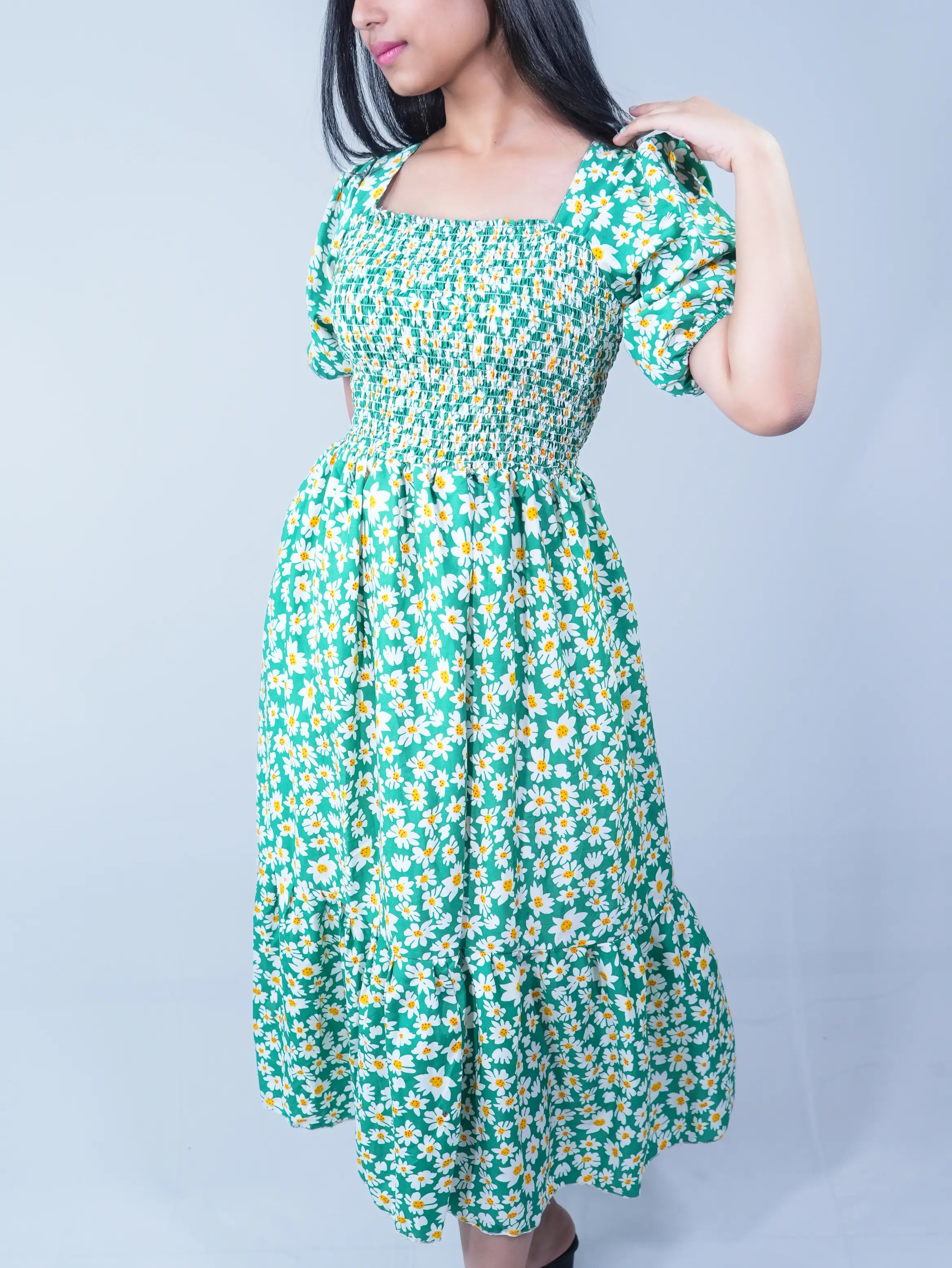 Green Daisy Print Smocked Midi Dress